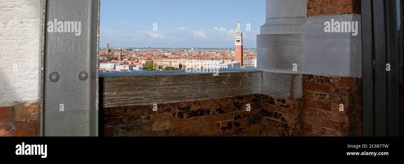 Vue sur Venise depuis la tour Chiesa di San Giorgio Maggiore, Venise, Vénétie, Italie Banque D'Images