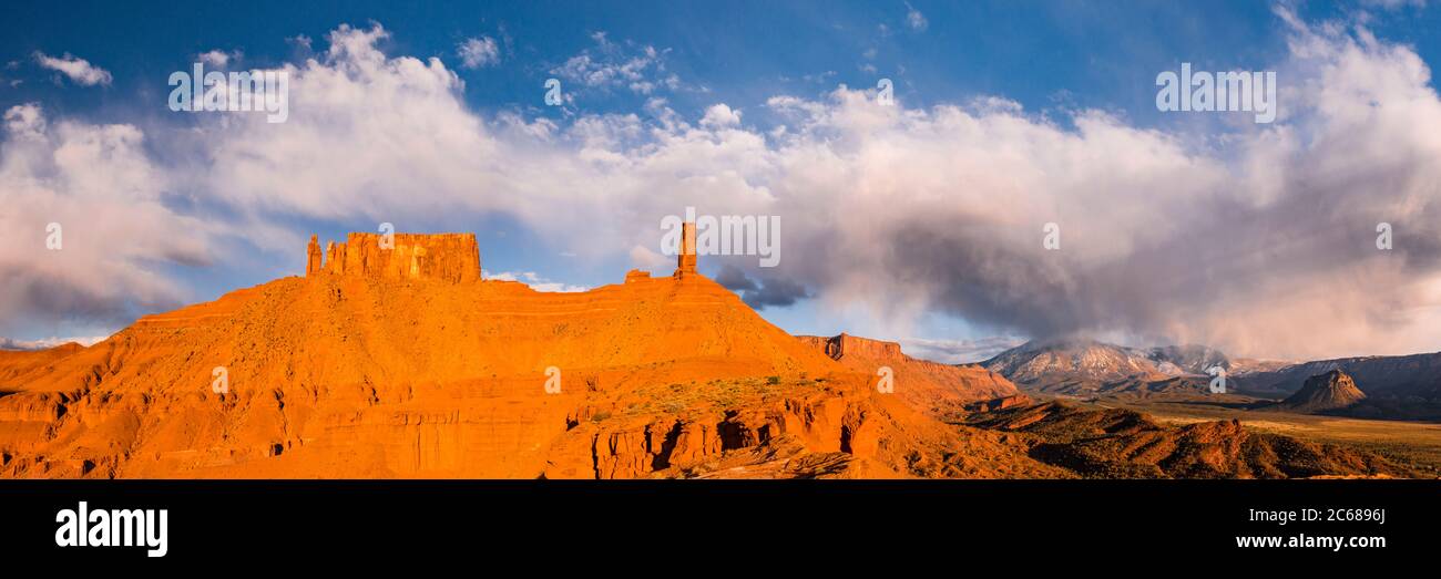 Castle Rock Spire, Castle Valley, Moab, Utah, États-Unis Banque D'Images