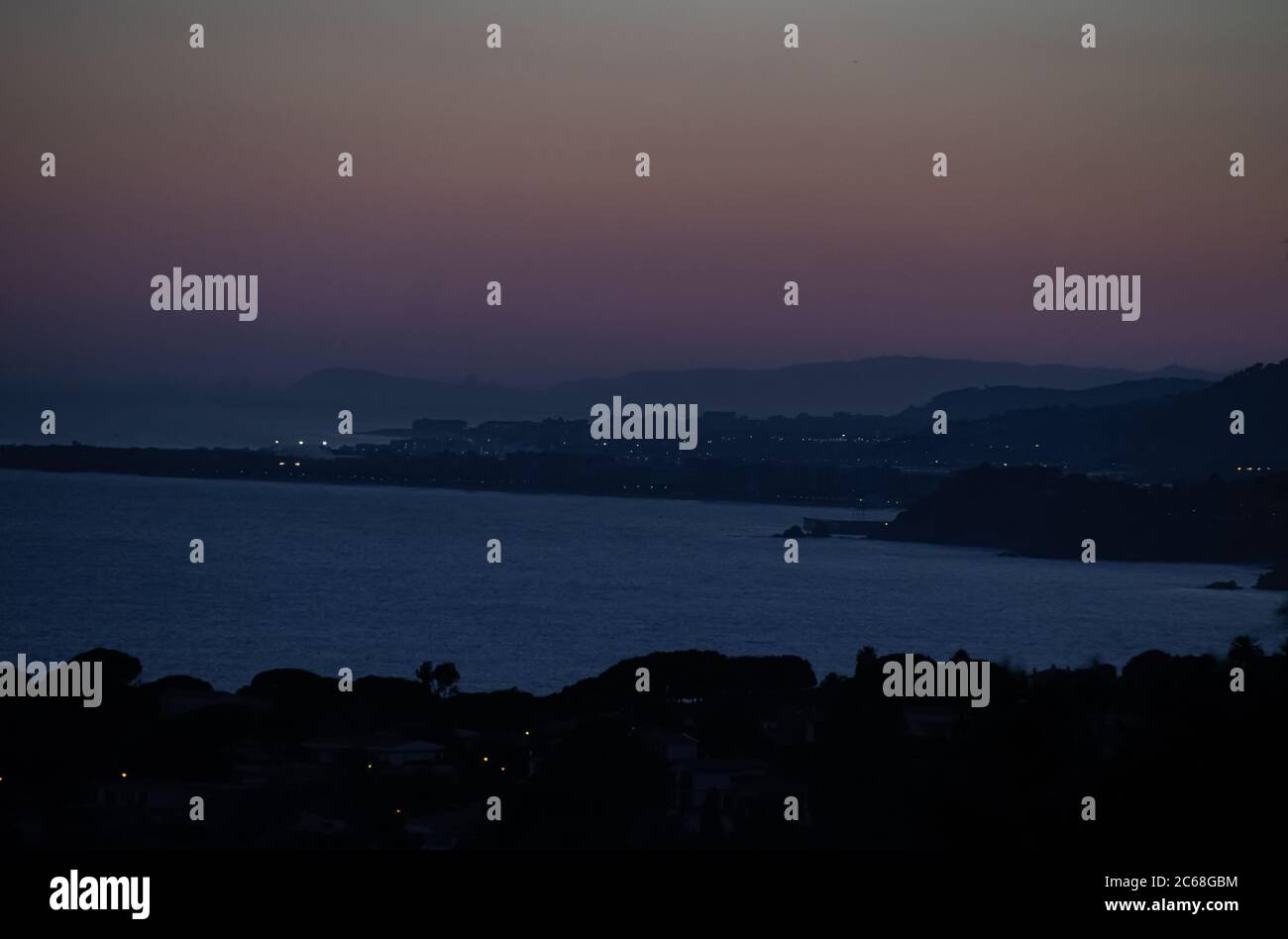 Vue de dessus coucher de soleil depuis la plage de Gérone, Espagne Banque D'Images