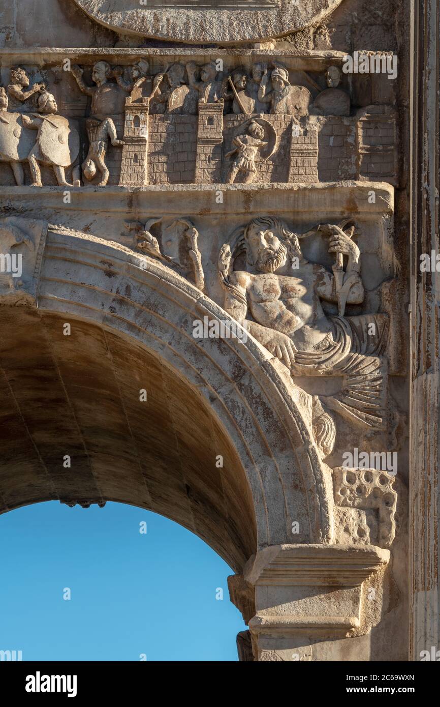 L'Italie, Lazio, Rome, l'Arc de Constantin Banque D'Images