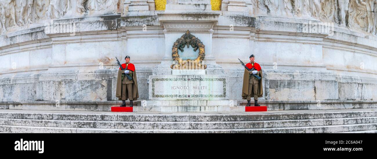 Italie, Latium, Rome, Monument Vittorio Emanuele II, Altare della Patria, autel de la Patrie, tombe du Soldat inconnu, tombe del Milite Ignoto Banque D'Images