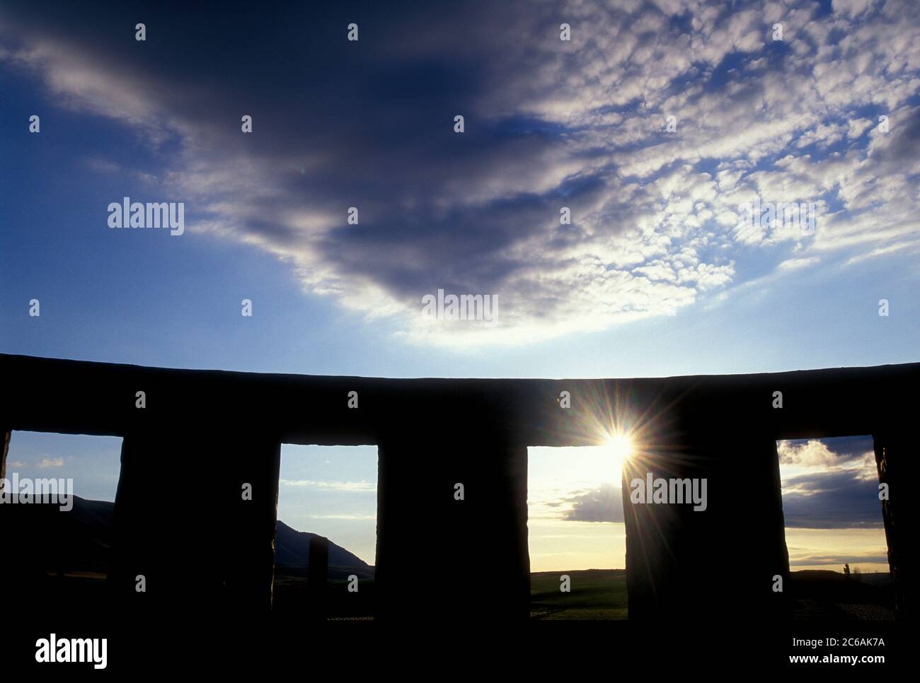 Stonehenge avec Memorial, starburst Klickitat Comté, Washington Banque D'Images