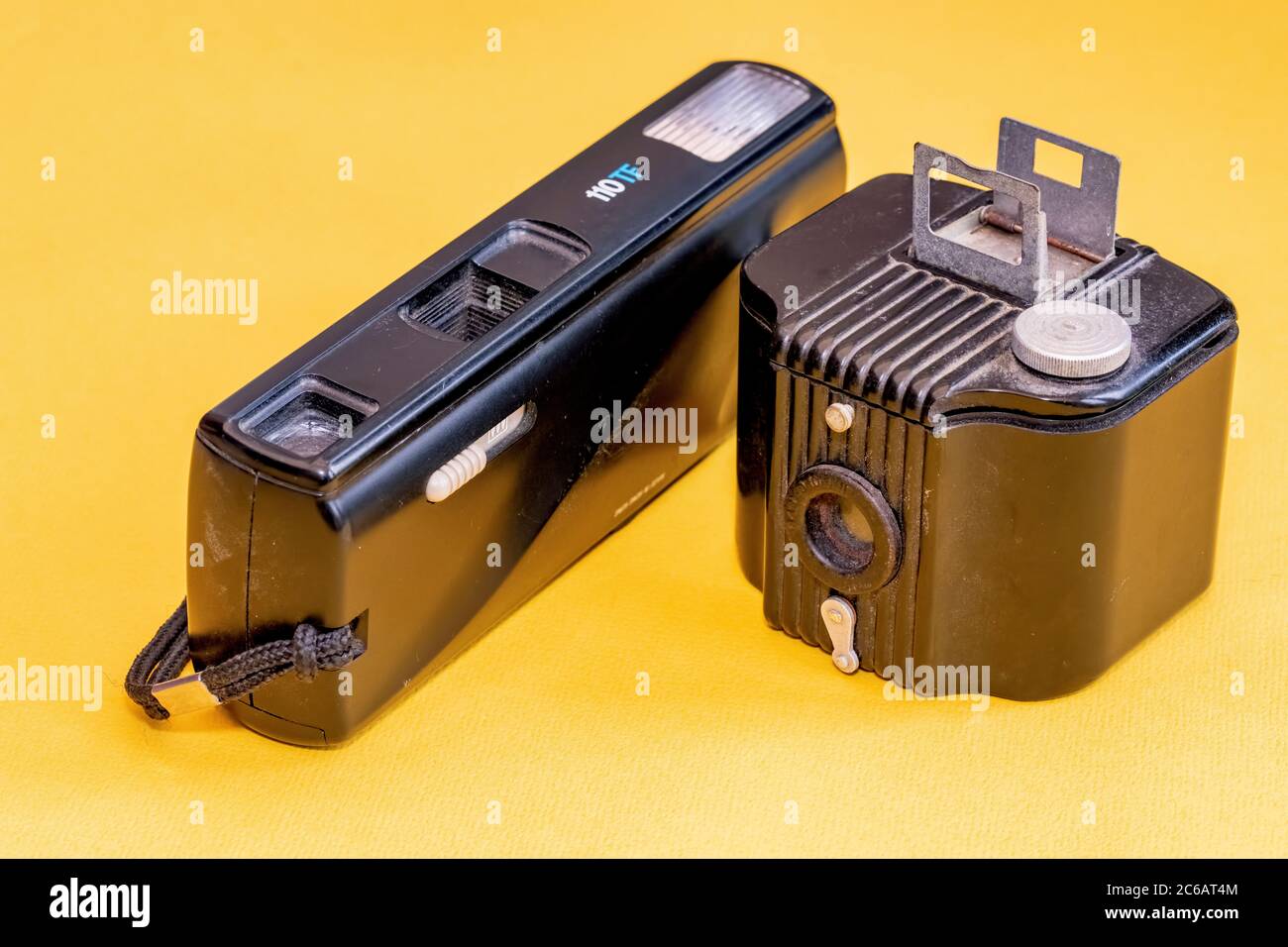 Appareils photo anciens de type film Banque D'Images