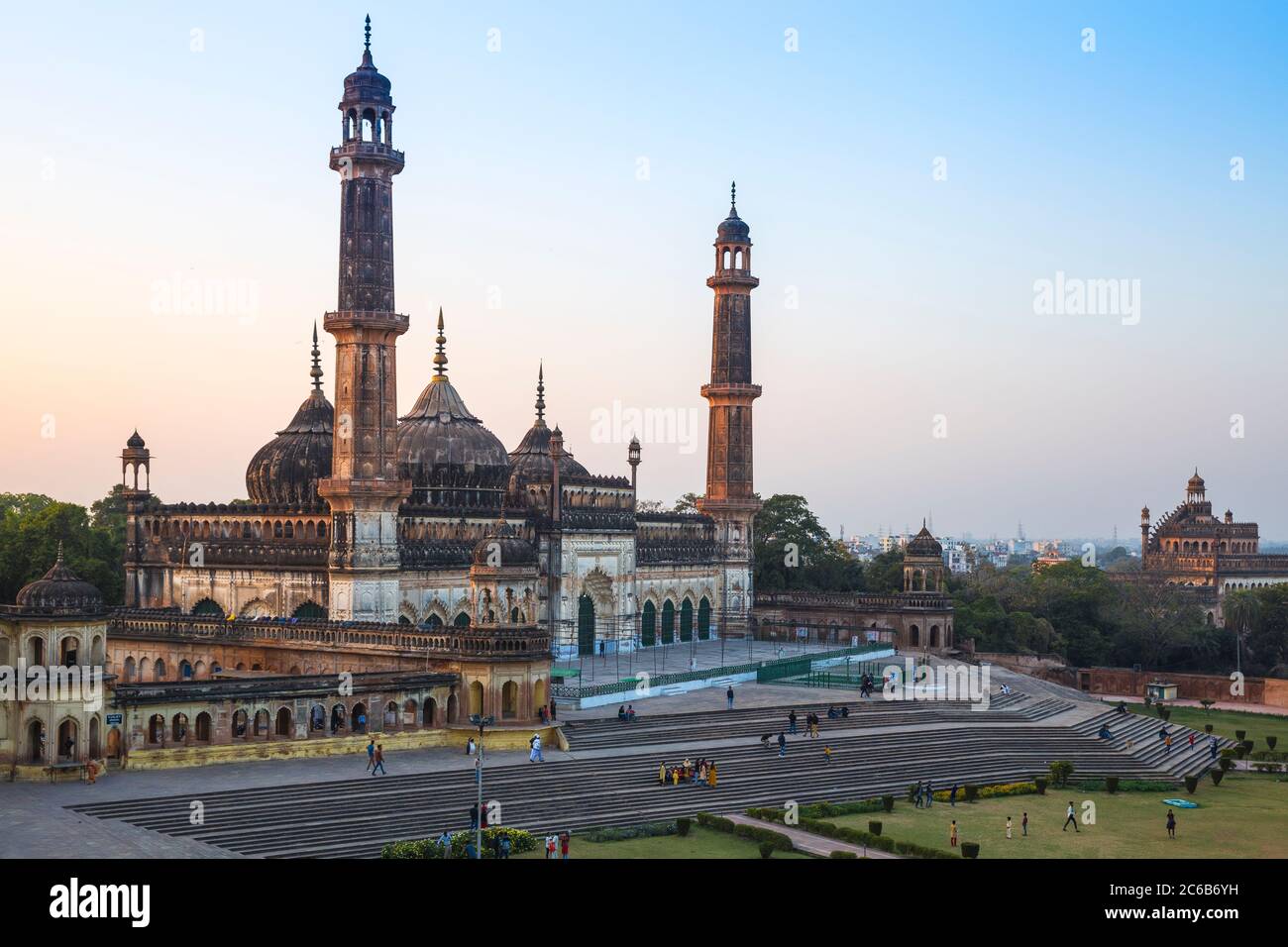 Mosquée Asifi au complexe Bara Imambara, Lucknow, Uttar Pradesh, Inde, Asie Banque D'Images