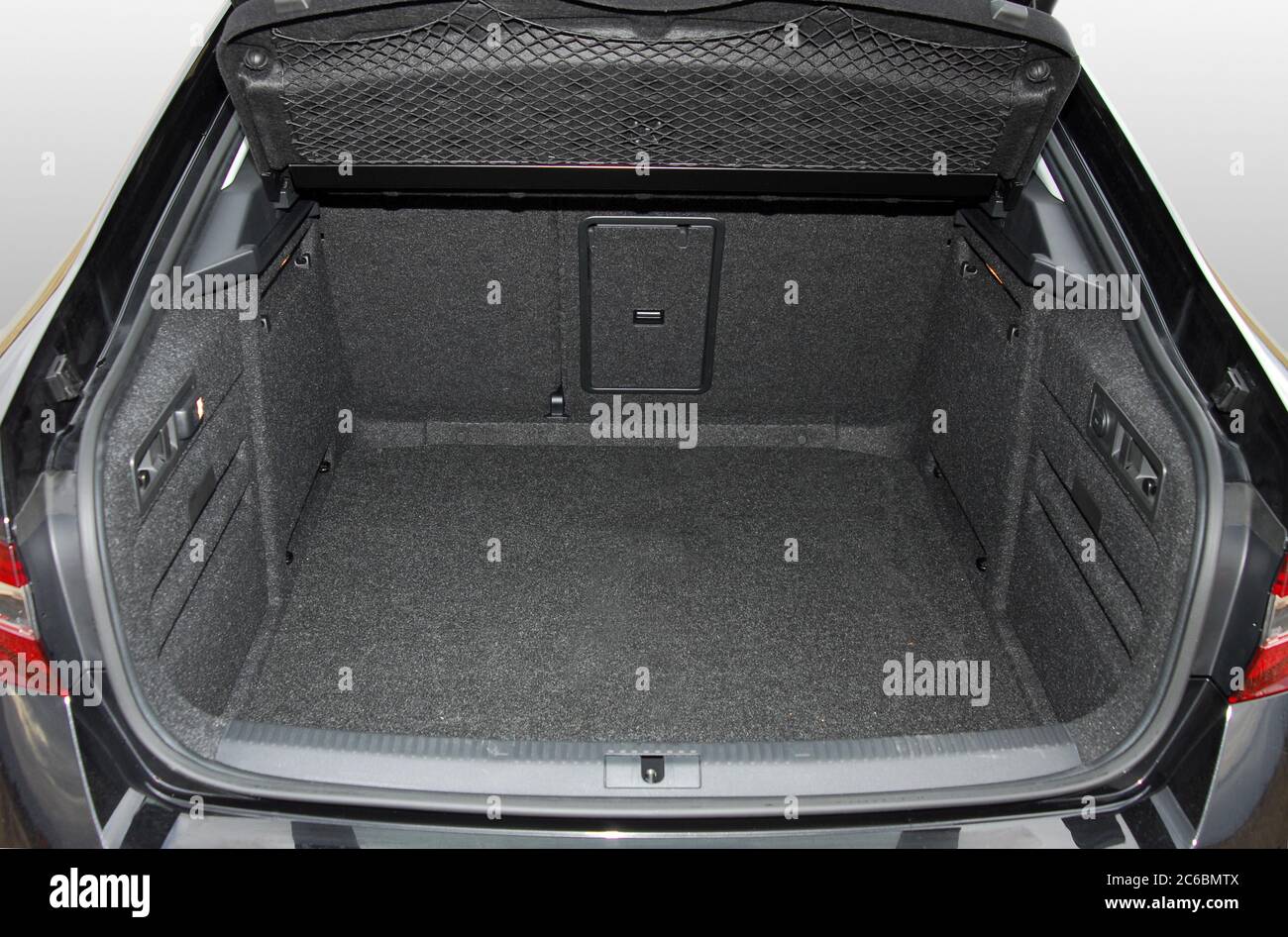 Coffre vide, coffre vide de la petite voiture Banque D'Images