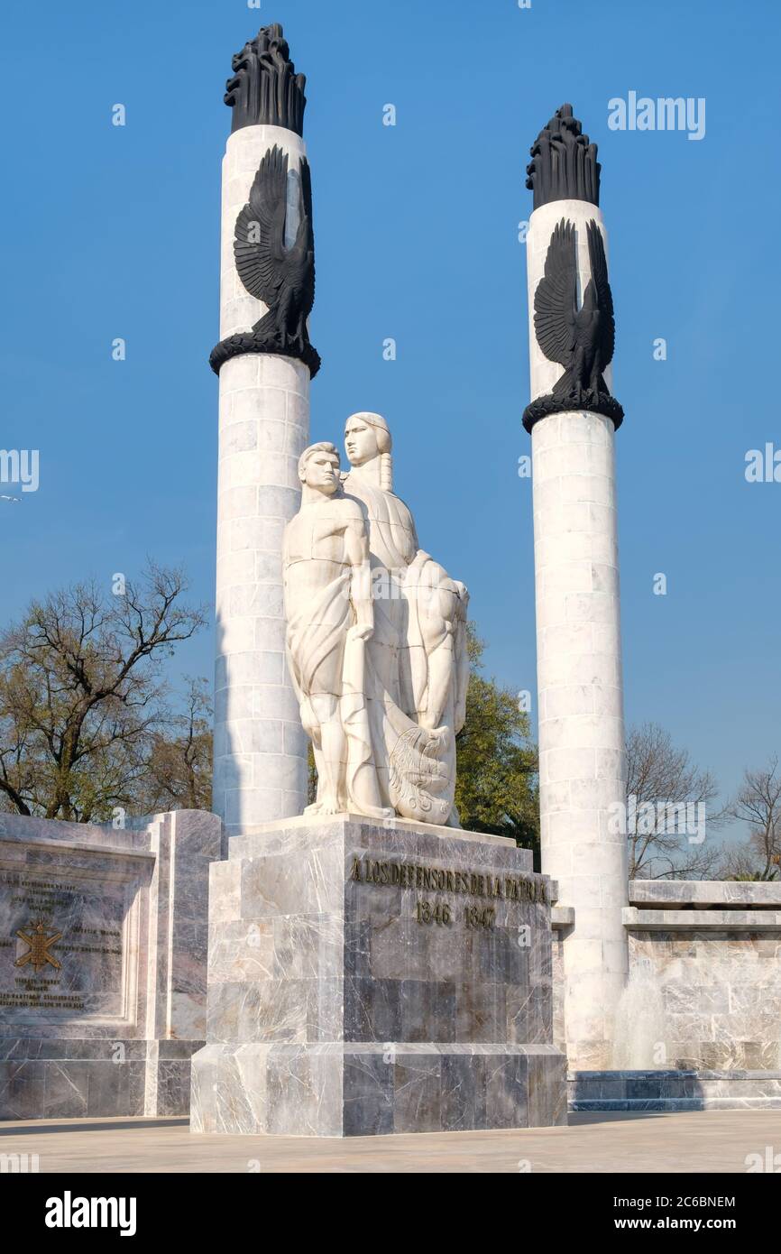 Monument dédié aux jeunes héros tombés en défendant le château de Chapultepec pendant la guerre Mexico-américaine Banque D'Images