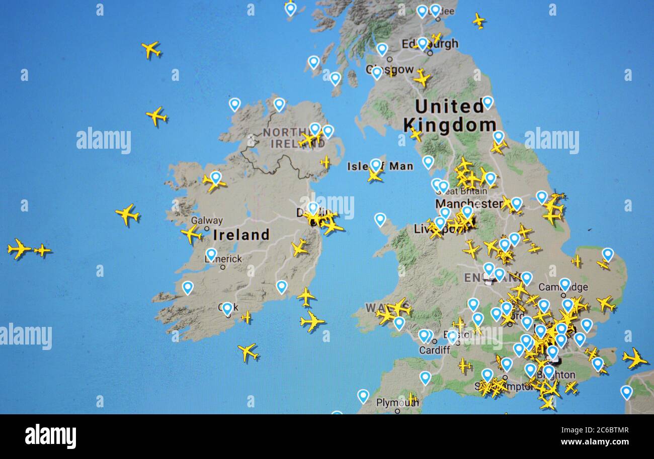 Trafic aérien au-dessus de l'Irlande et de la Grande-Bretagne (08 juillet 2020, UTC 15.57) Banque D'Images