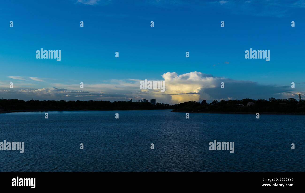 Coucher du soleil dans l'Alberta Banque D'Images
