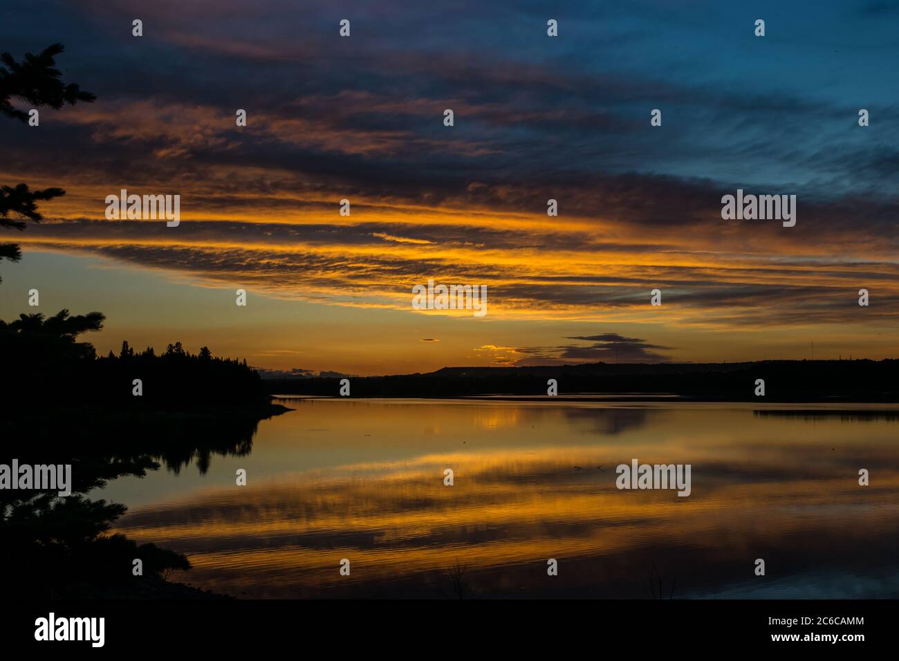 Coucher du soleil dans l'Alberta Banque D'Images
