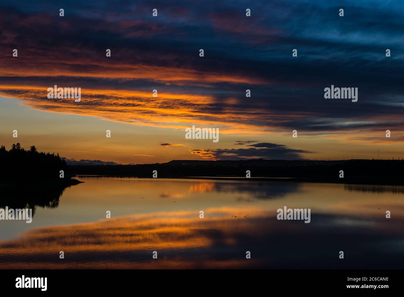 Coucher du soleil dans l'Alberta Banque D'Images