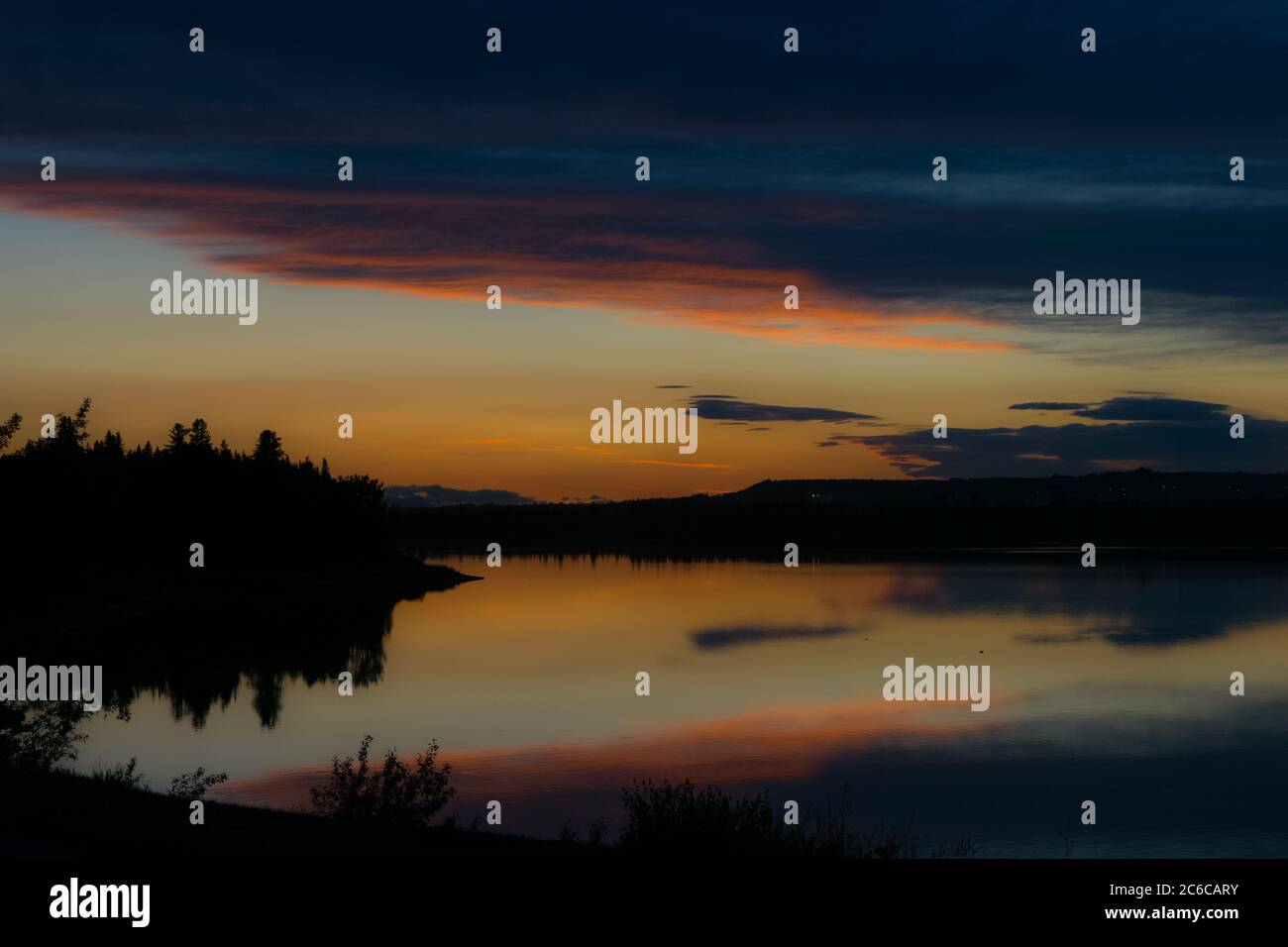 Coucher du soleil dans l'Alberta Banque D'Images