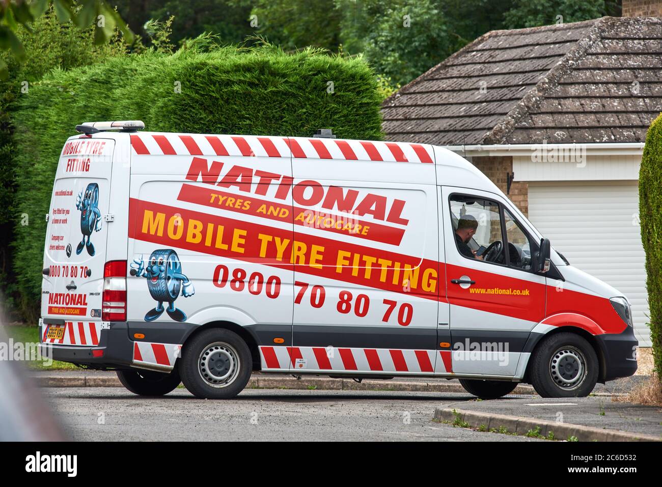 Fourgonnette de montage de pneus mobile Banque D'Images