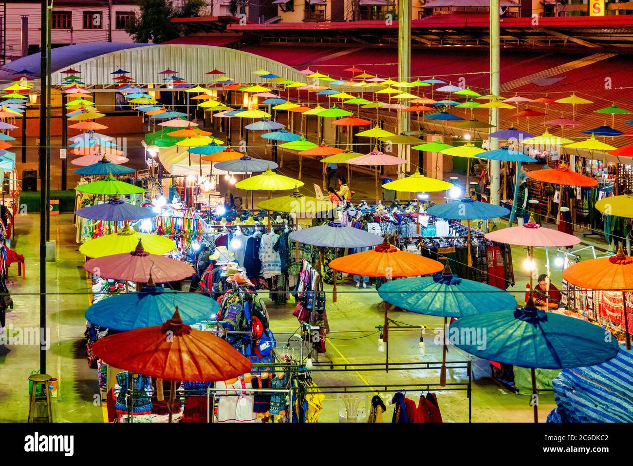 Bazar nocturne de Chiang Mai, Chiang Mai, Thaïlande Banque D'Images Bazar nocturne de Chiang Mai, Chiang Mai, Thaïlande Banque D'Images