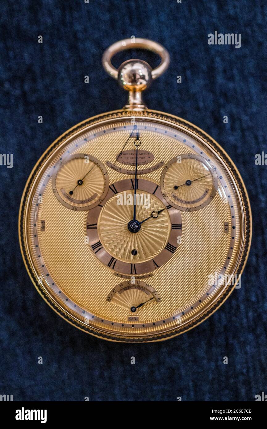 Londres, Royaume-Uni. 09e juillet 2020. La Tourbillon Watch du roi George III, du XIXe siècle, réalisée par Abraham-Louis Breguet - le père de l'horlogerie moderne - doit être mise aux enchères à Sothebys, New Bond Street, estimée à 700,000-1 millions de livres sterling. Il a été vendu au roi d'Angleterre au milieu des guerres napoléoniennes. Il est en vue publique dans les galeries de la rue New Bond de Sotheby (10-13 juillet) et sera mis aux enchères le 14 juillet. Crédit : Guy Bell/Alay Live News Banque D'Images