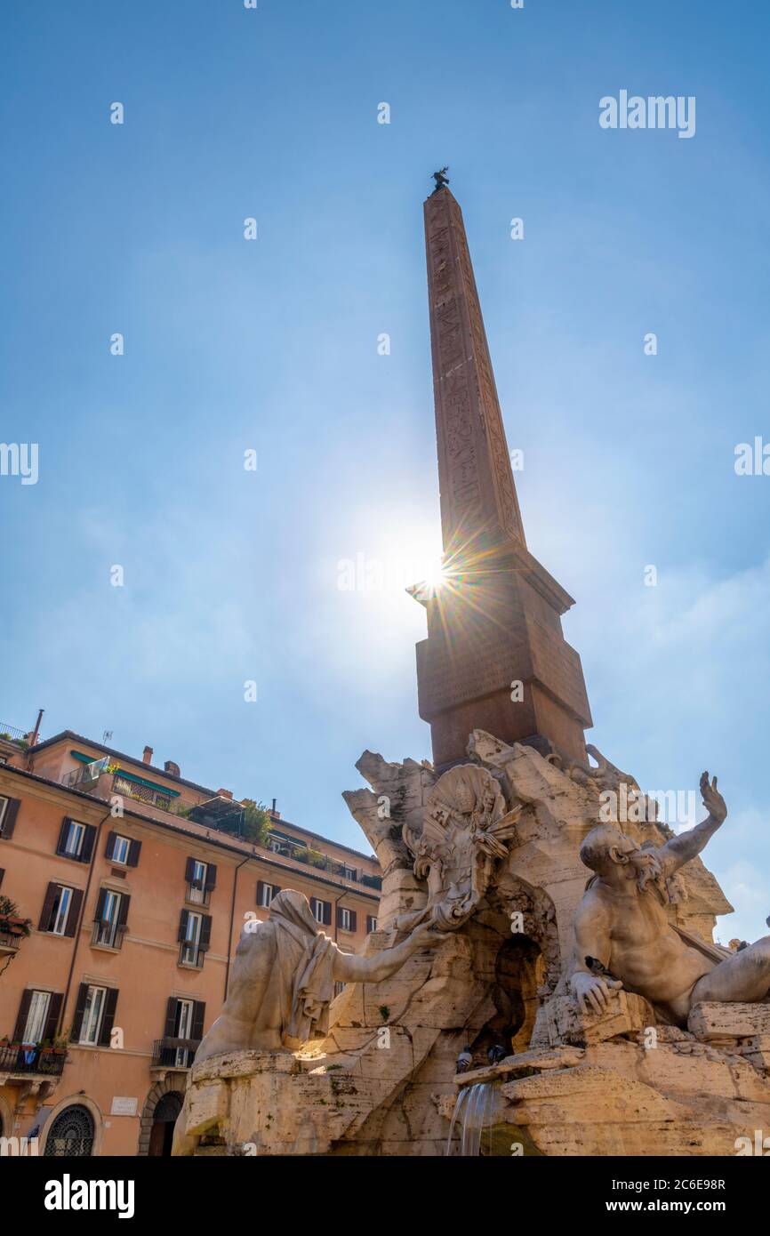 Italie, Latium, Rome, Ponte, Piazza Navona, Fontana dei Quattro Fiumi, Fontaine des quatre fleuves, plaque de Dieu de rivière Banque D'Images