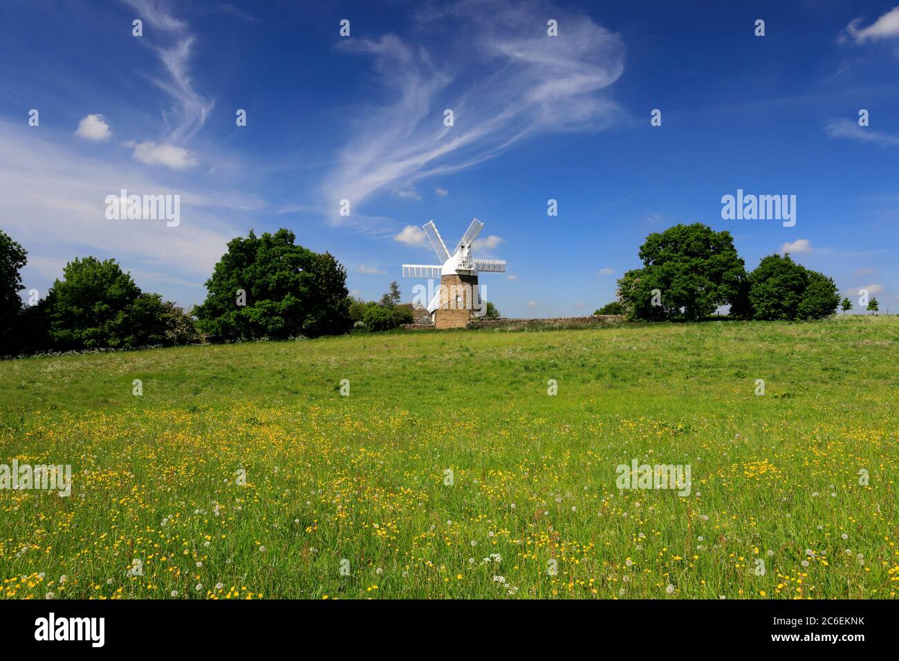 Vue d'été sur Heage Windmill, Heage village, Derbyshire Angleterre Royaume-Uni Banque D'Images