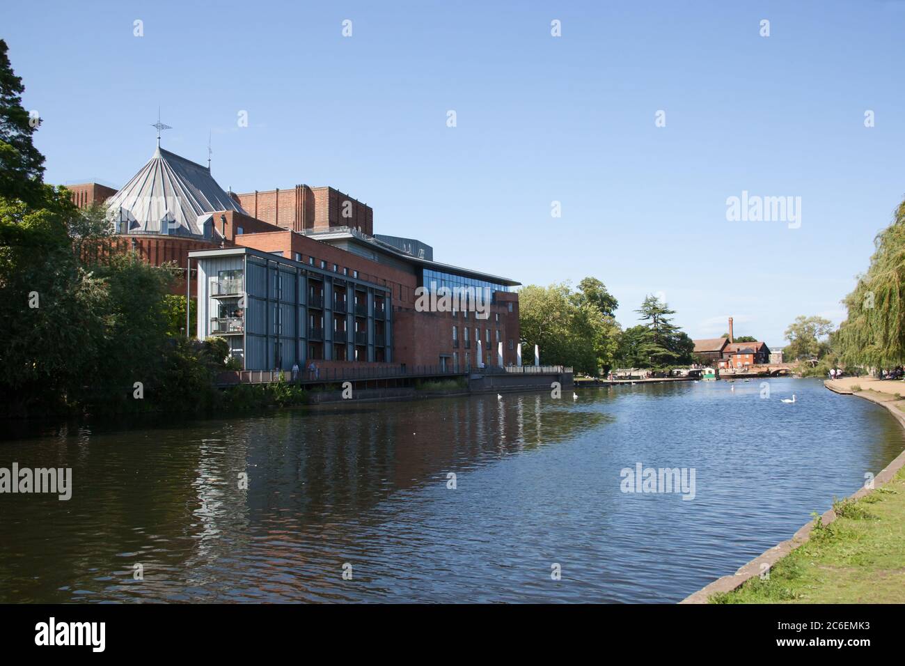 The River Avon à Stratford upon Avon à Warwickshire au Royaume-Uni, prise le 22 juin 2020. Banque D'Images