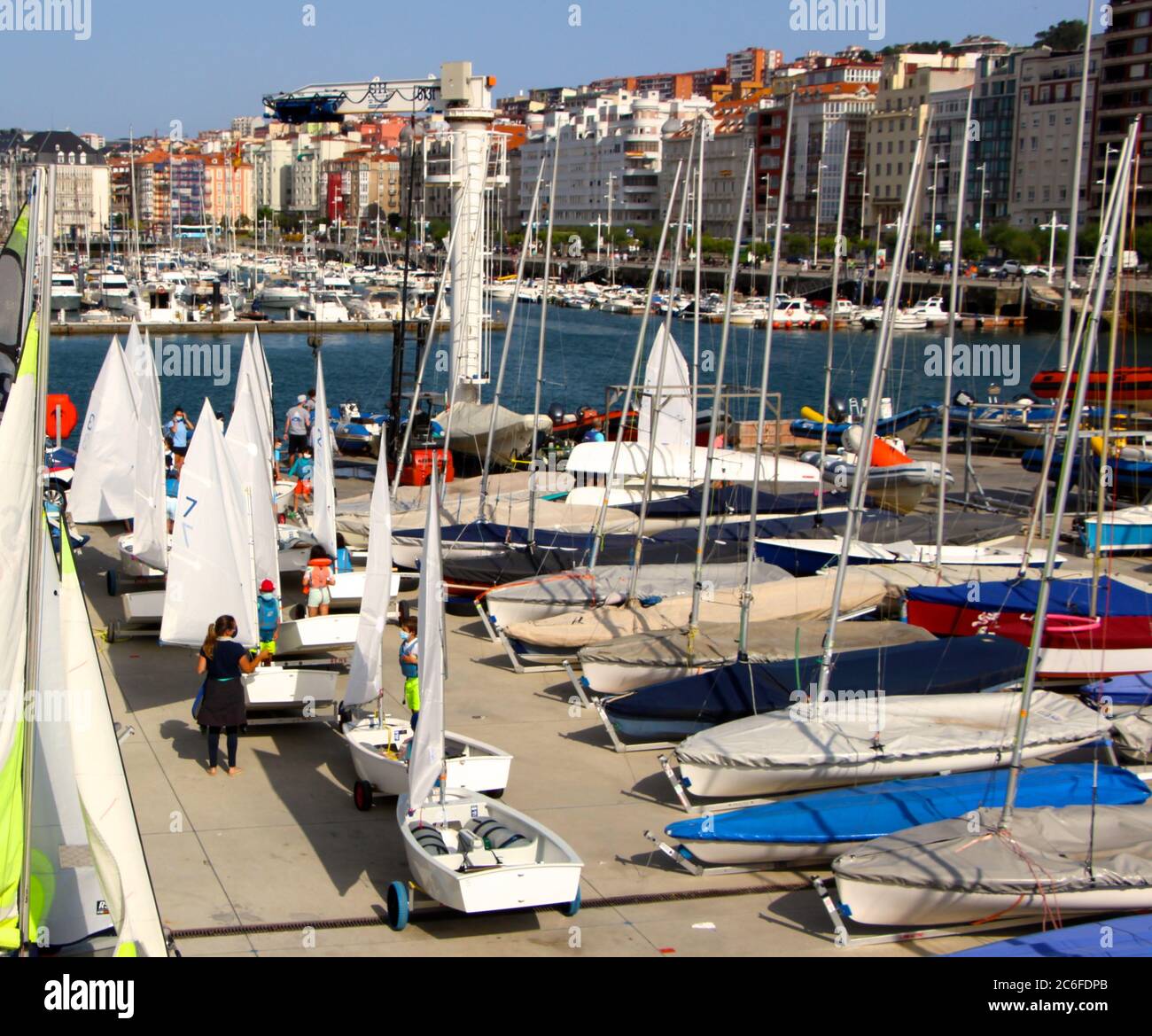 École de voile dans la baie de Santander Cantabria Espagne avec la