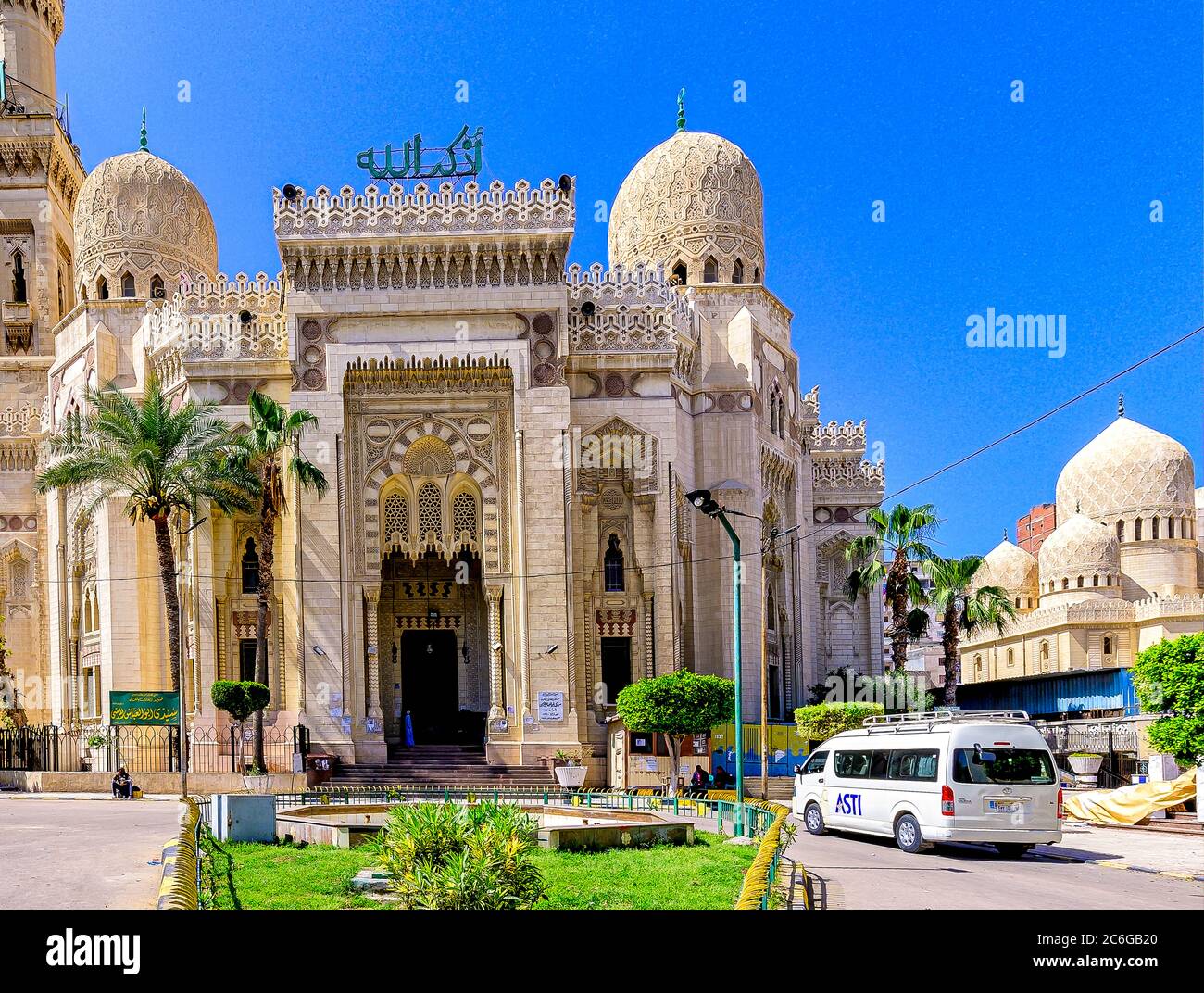 Façade de la mosquée Abu al-Abbas al-Mursi dans le quartier d'Anfoushi à Alexandrie Banque D'Images