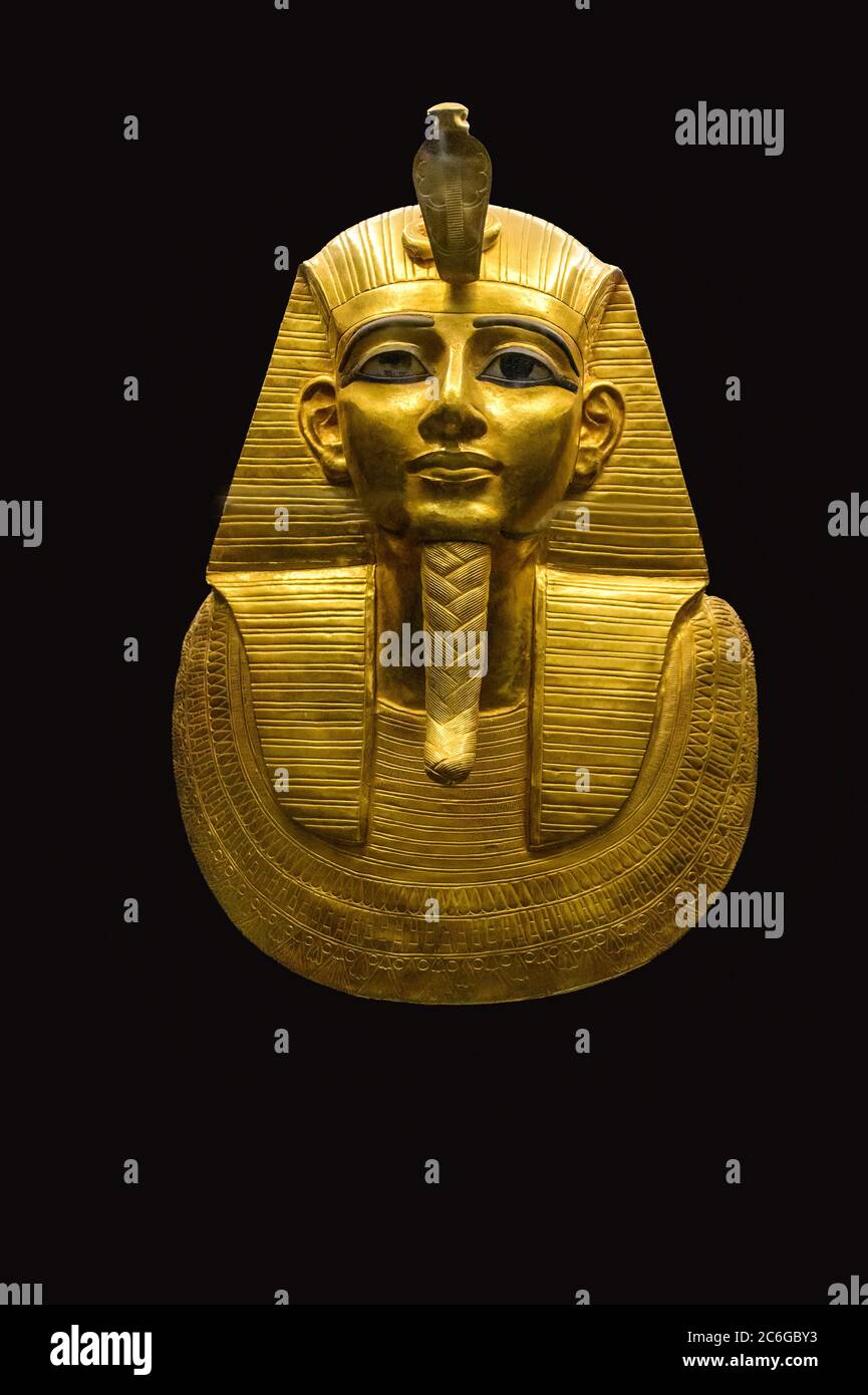 Le masque de la mort en or du roi Psusennes au Musée égyptien du Caire Banque D'Images