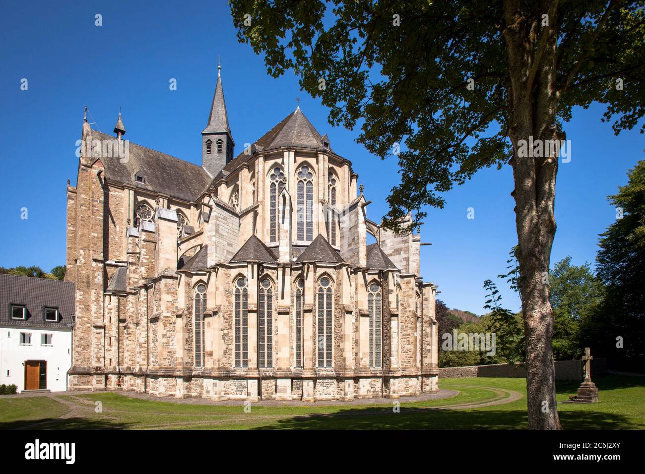 La cathédrale d'Altenberg à Odenthal, église de l'ancienne abbaye cistercienne d'Altenberg, région des Bergisches, Rhénanie-du-Nord-Westphalie, Allemagne. De Banque D'Images
