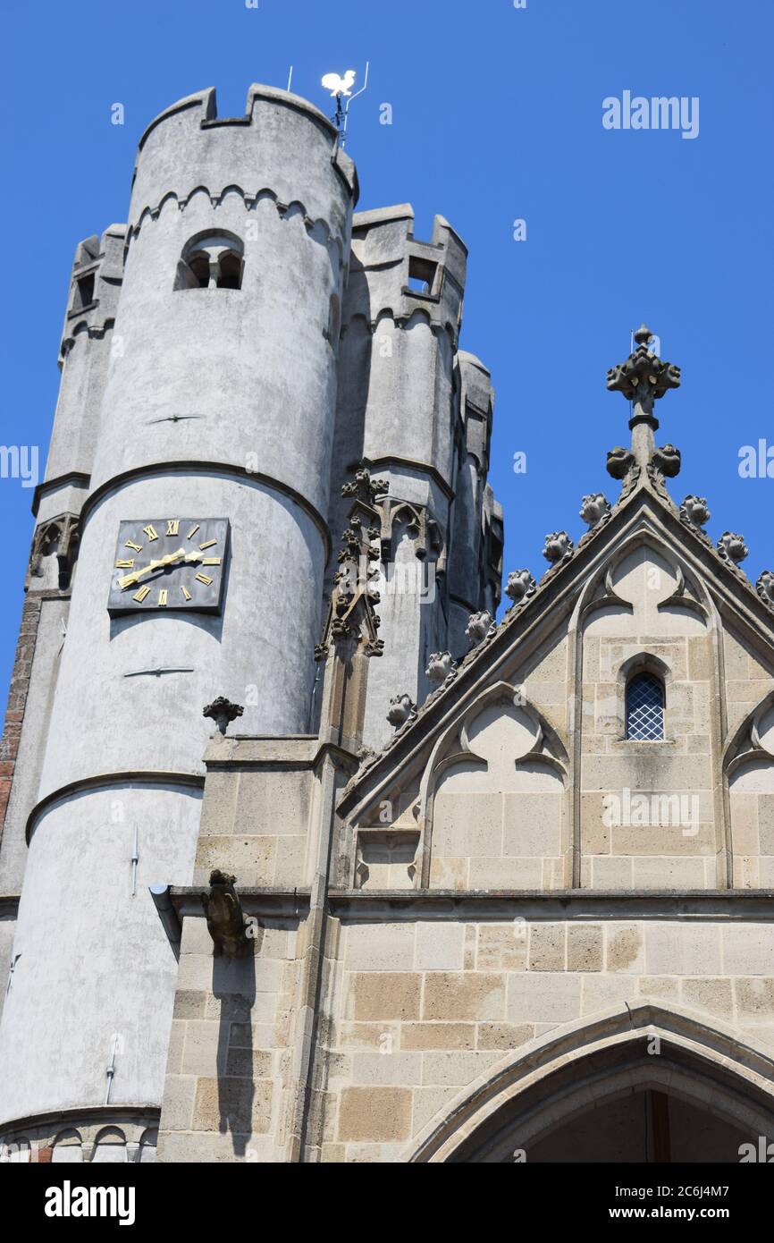Kirche Saint-Martin et Saint-Severus à Münstermaifeld Banque D'Images