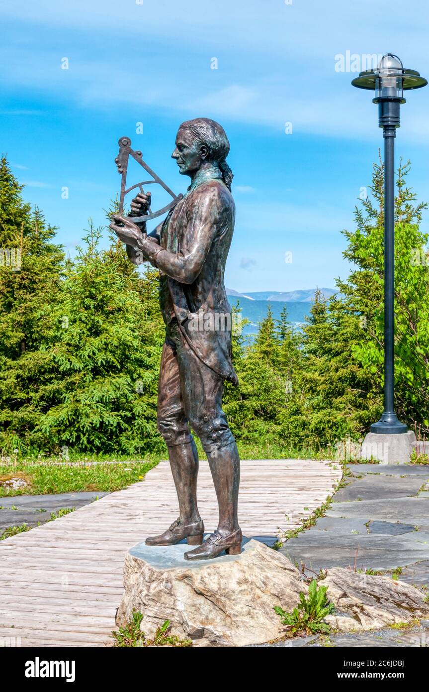 Une statue du capitaine James Cook à Corner Brook commémore son inventaire de la côte de Terre-Neuve de 1763 à 1767. Banque D'Images