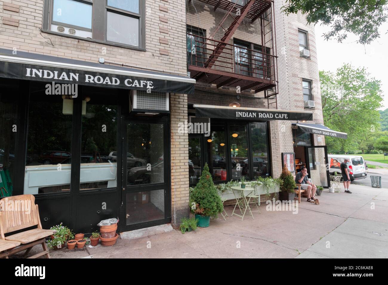 Le café Indian Road Cafe dans le nord de Manhattan, en face d'Inwood Hill Park Banque D'Images