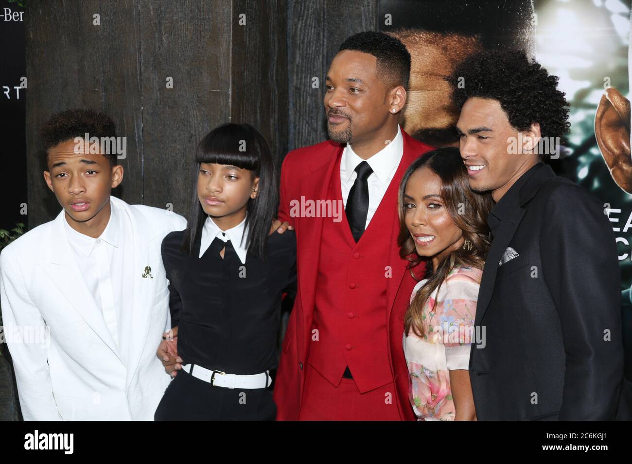 Jaden Smith, Willow Smith, Will Smith, Jada Pinkett Smith et Trey Smith assistent à la première « After Earth » au théâtre Ziegfeld le 29 mai 2013 à New Banque D'Images