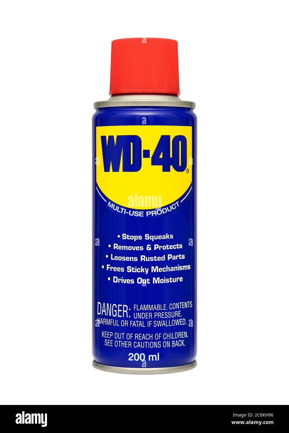 WD-40 lubrifiant dans un aérosol contre un fond blanc Banque D'Images