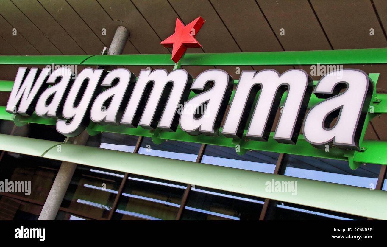 Rushden, Royaume-Uni. 9 juillet 2020. Logo Wagamama vu dans l'une de leurs branches. Crédit : Keith Mayhew/SOPA Images/ZUMA Wire/Alay Live News Banque D'Images