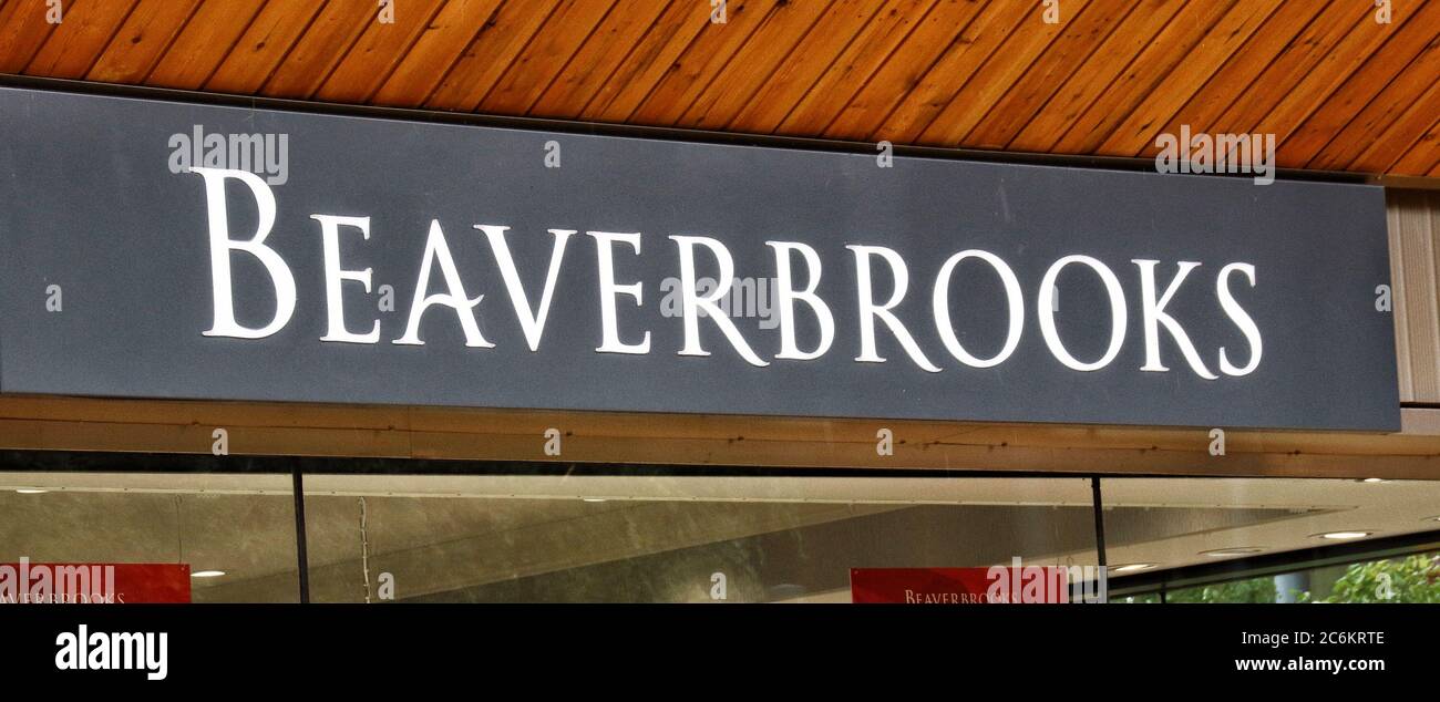 Rushden, Royaume-Uni. 9 juillet 2020. Logo Beaverbrooks vu à l'une de leurs branches. Crédit : Keith Mayhew/SOPA Images/ZUMA Wire/Alay Live News Banque D'Images