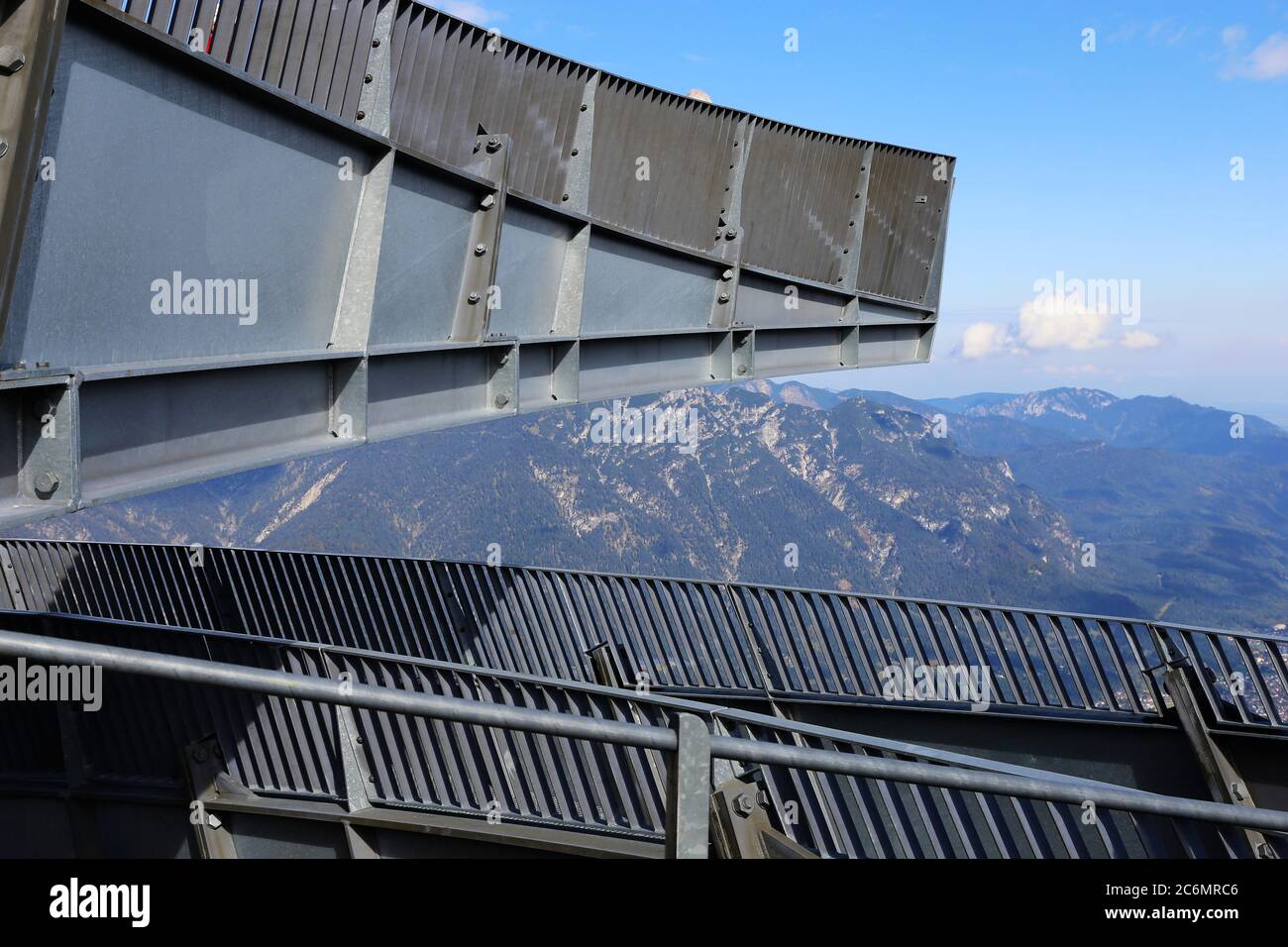 Plate-forme de visualisation à la station de montagne Alpspitze, Garmisch-Partenkirchen, Bavière, Allemagne Banque D'Images