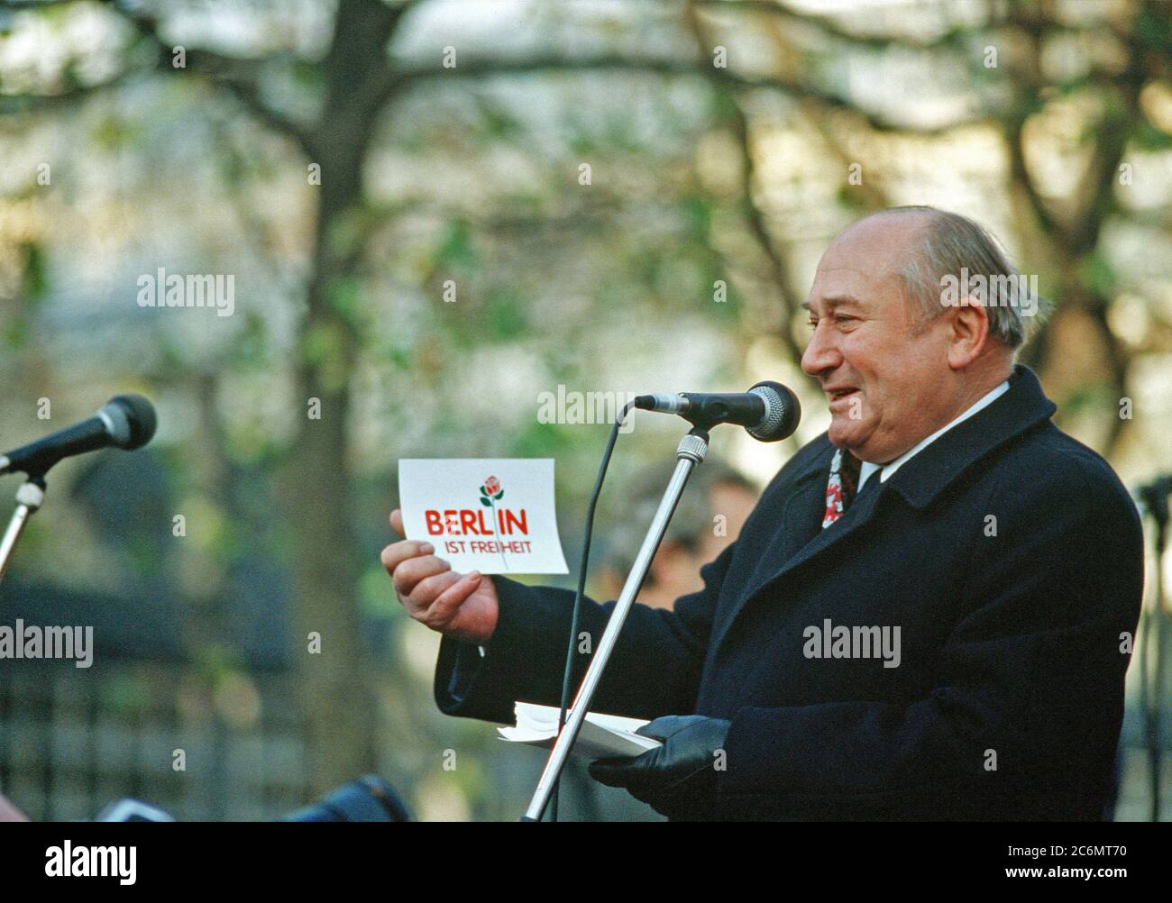 Une carte proclame la liberté de Berlin après la démolition des