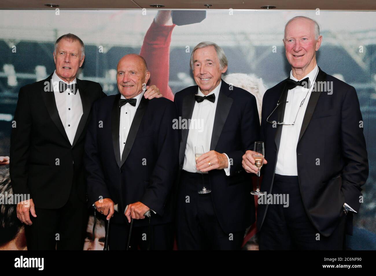 DOSSIER : Londres. 11 juillet 2020 Jack Charlton est décédé ce matin. Jack est photographié avec les lauréats de la coupe du monde 1966, Geoff Hurst, George Cohen et Gordon Banks, lors d'un événement de 1966 à Wembley en 2016. Crédit : Headlinephoto/Alamy Live News Banque D'Images