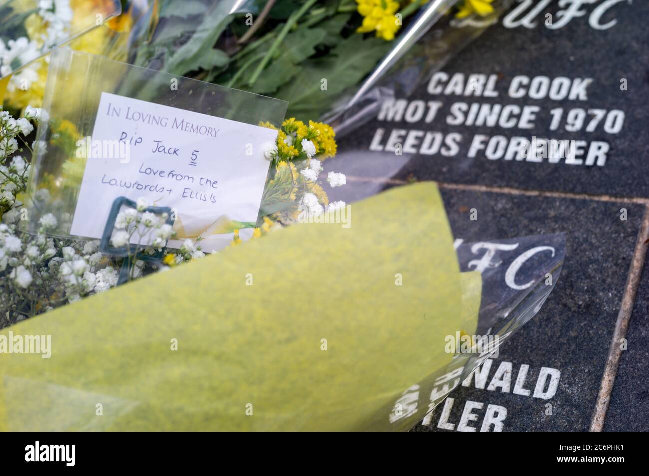 Mémorial du footballeur anglais et vainqueur de la coupe du monde 1966, Jack 'Jackie' Charlton, Leeds United football Ground, Elland Road Leeds samedi 11 juillet 2020 décédé vendredi 10 juillet 2020 à l'âge de 85 ans Banque D'Images