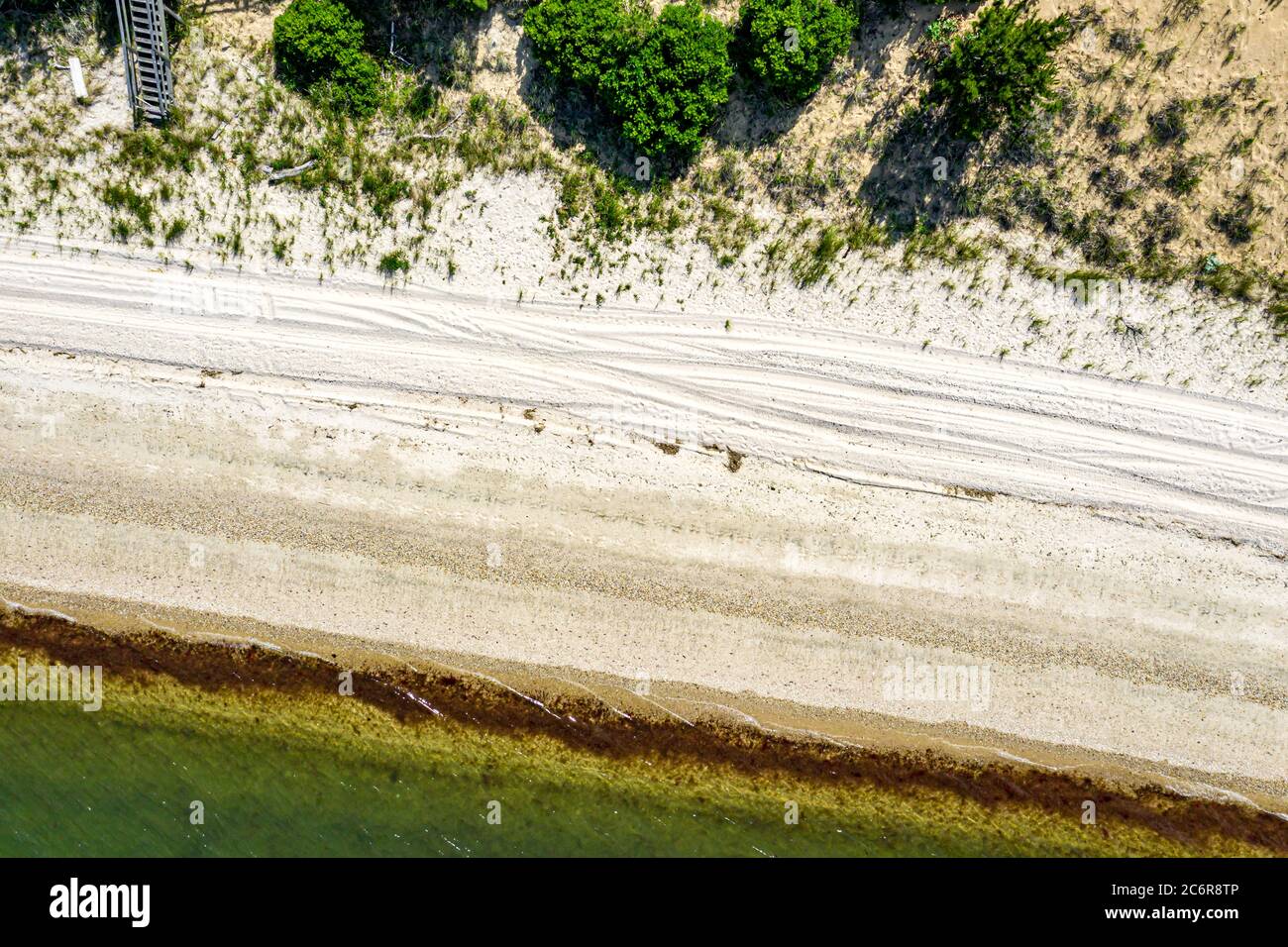 Image de drone d'une plage à East Hampton, NY Banque D'Images