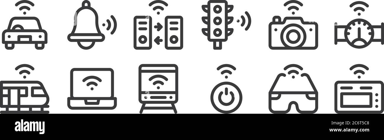 12 ensemble d'icônes linéaires d'internet des objets. icônes de contour mince telles que le four intelligent, allumer, ordinateur portable, caméra, transfert de données, cloche pour le web, mobile Illustration de Vecteur