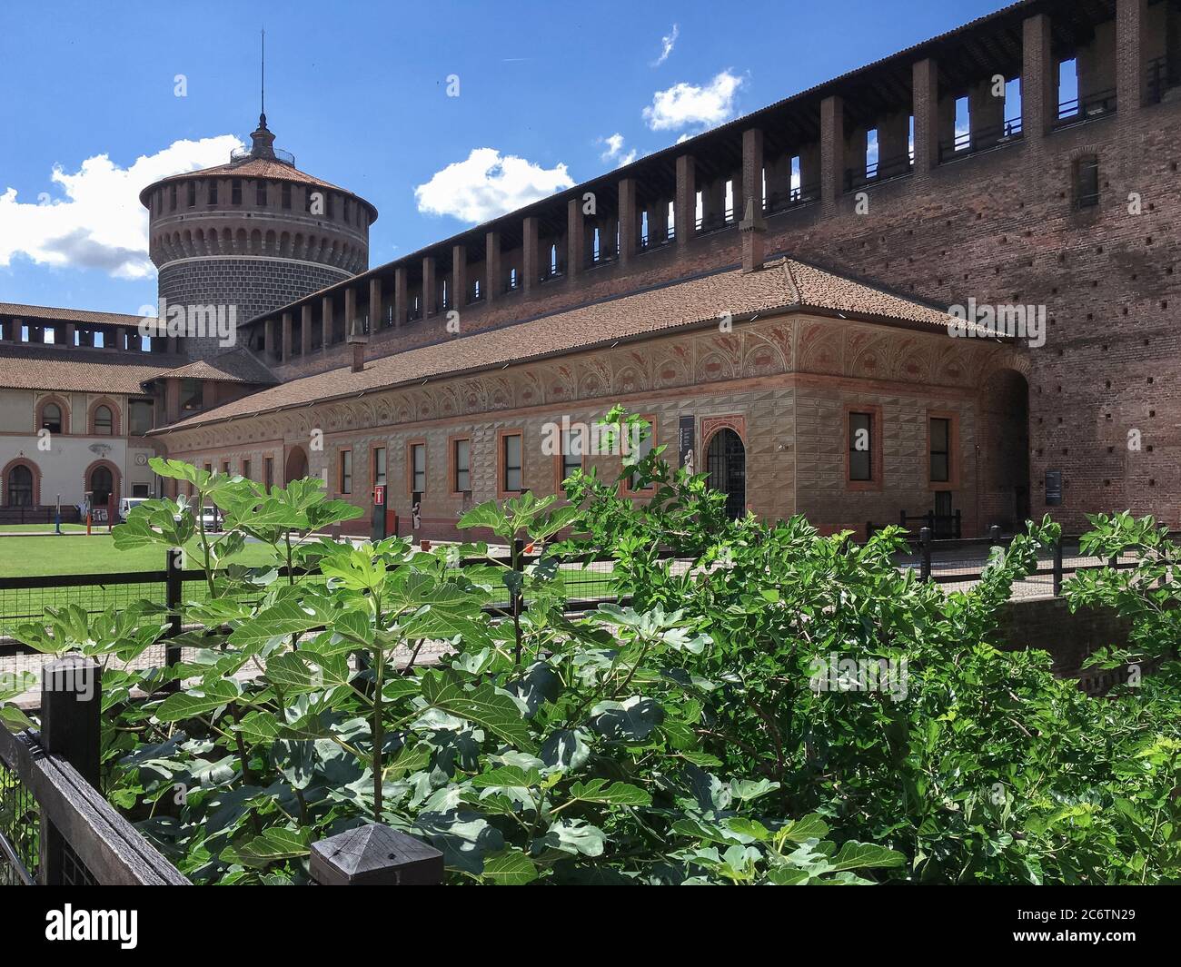 Intérieur du château de Sforza (Castello Sforzesco) à Milan (ITALIE). L'une des principales attractions touristiques de Milan, ce château a été construit au XVe siècle par Banque D'Images
