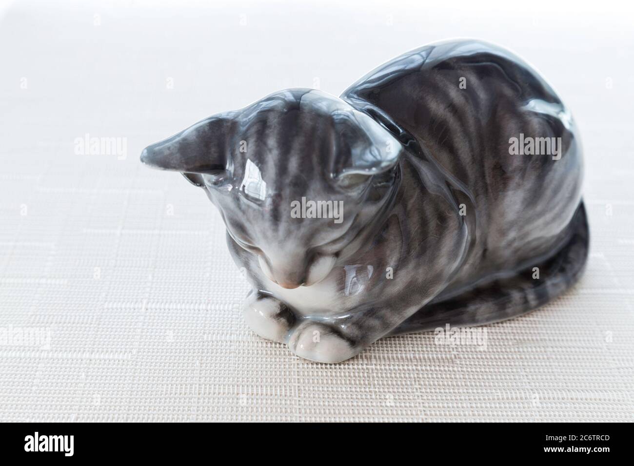 Chat couchage Rosenthal de l'artiste K. Himmelstoss Banque D'Images