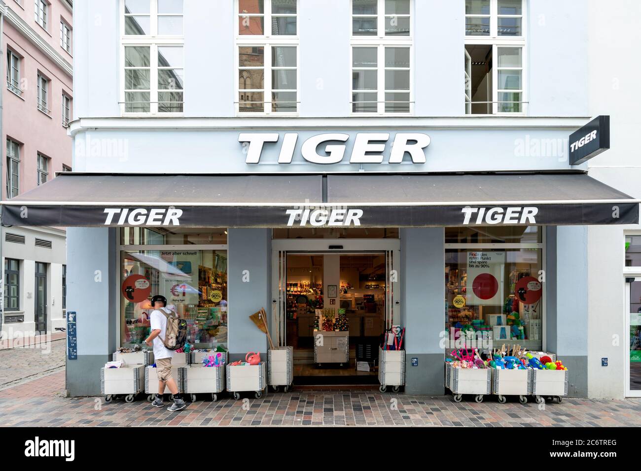 Magasin Tiger à Rostock, Allemagne. Flying Tiger Copenhagen est une chaîne de magasins de variétés danoise qui compte près de 1,000 magasins dans le monde entier. Banque D'Images