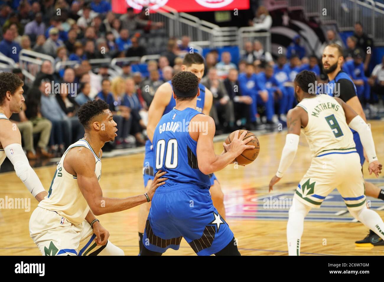 Orlando Magic accueille les Milwaukee Bucks à l'Amway à Orlando, en Floride, le samedi 8 février 2020. Crédit photo : Marty Jean-Louis Banque D'Images