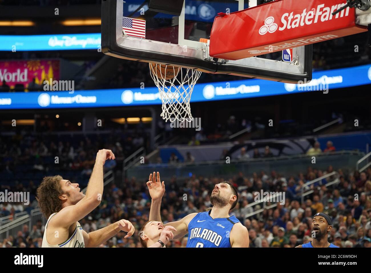Orlando Magic accueille les Milwaukee Bucks à l'Amway à Orlando, en Floride, le samedi 8 février 2020. Crédit photo : Marty Jean-Louis Banque D'Images