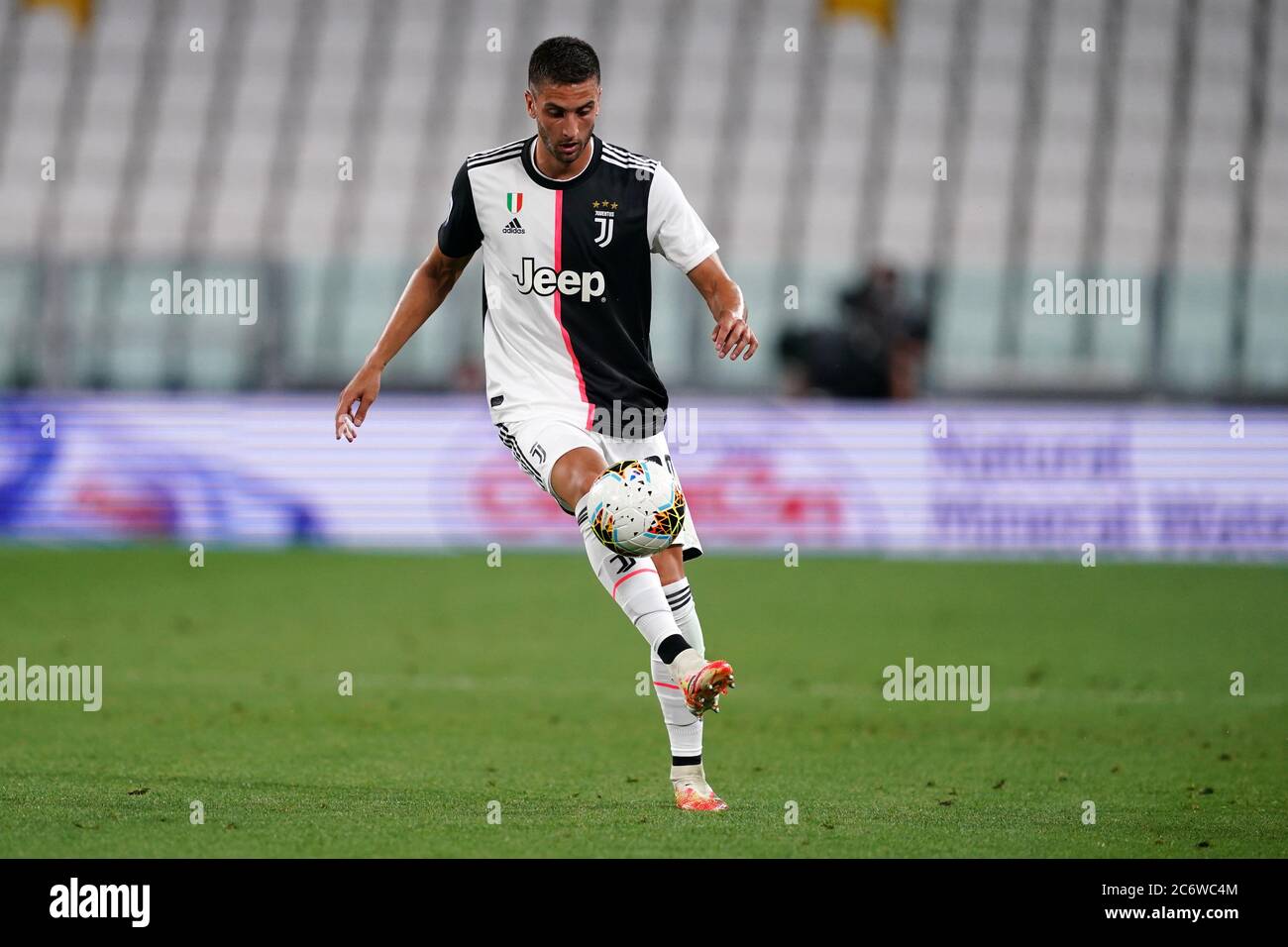 Turin (Italie). 11 juillet 2020. Ligue italienne de football Serie A. Juventus FC vs Atalanta Bergamasca Calcio. Rodrigo Bentancur de Juventus FC . Banque D'Images