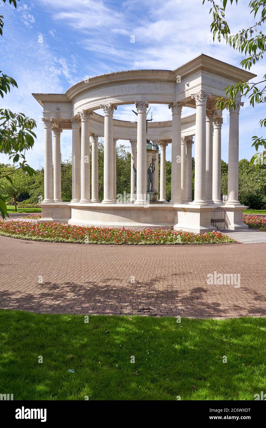 Le Welsh National War Memorial, Alexandra Gardens, Cathays Park, Cardiff, pays de Galles du Sud Banque D'Images