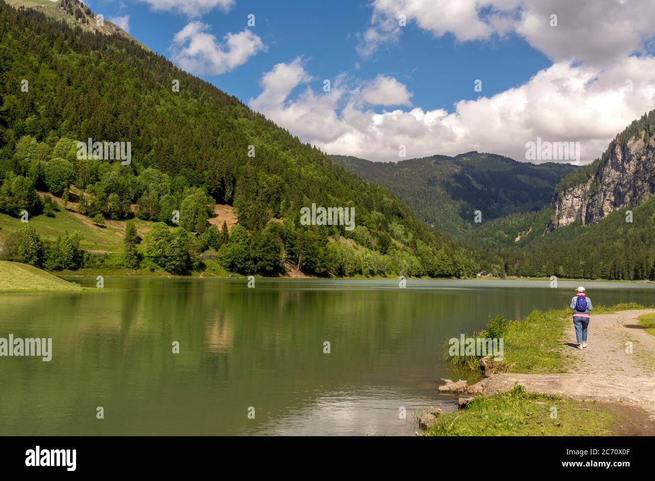 Auvergne Rhône Alpes.Lac de Montriond, lac alpin, Morzine, haute Savoie,  France Photo Stock - Alamy