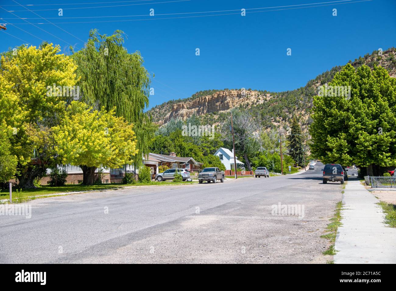 Route de campagne près de Glendale, Utah. Banque D'Images