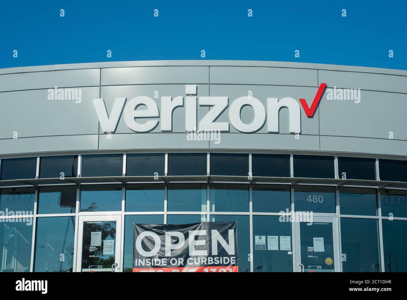 Connectez-vous à un magasin téléphonique Verizon Banque D'Images