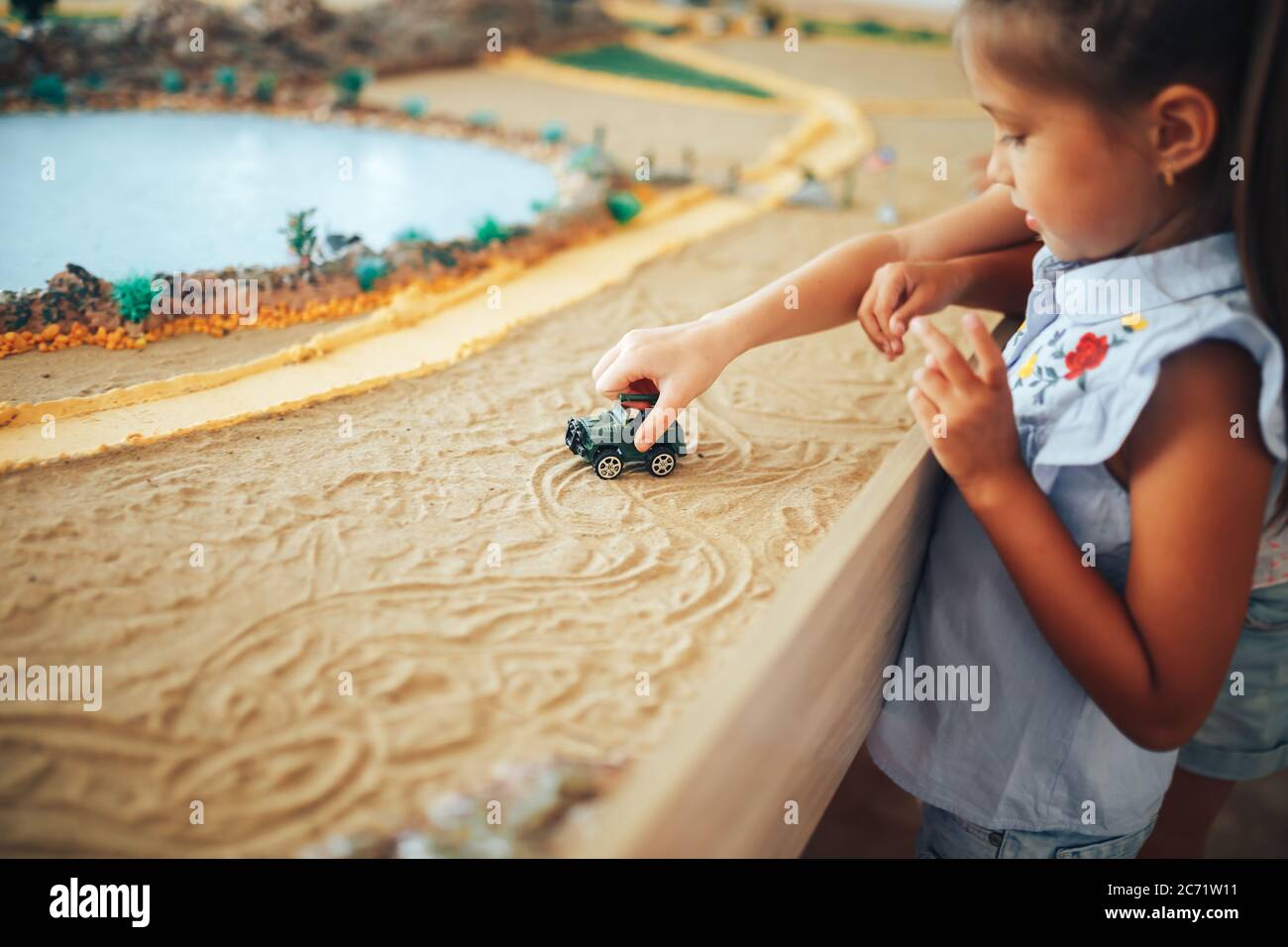 Formation militaire initiale des écoliers à l'éducation scolaire, plan stratégique d'activités militaires, planification d'actions militaires sous la forme d'un Banque D'Images