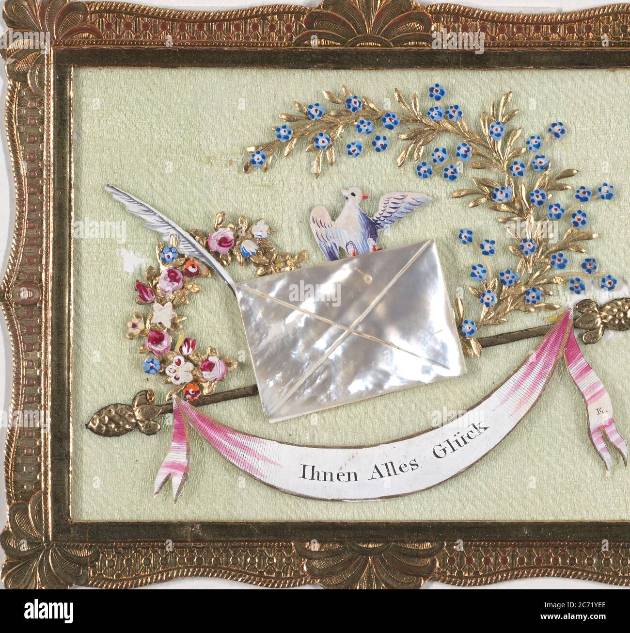 Carte de voeux : collage encadré d'or sur soie, une tige d'or avec colombes, une enveloppe en nacre et un panache d'écriture; gouache, peinture métallique, feuille métallique, papier gaufré et perforé, et nacre sculptée et peinte sur soie, 1810. Banque D'Images